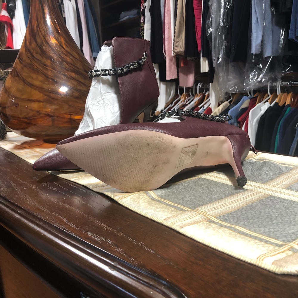 Shoe